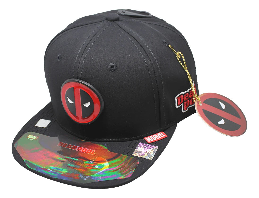 Gorra Kndit Caps Marvel - Deadpool Placa De Metal Logo