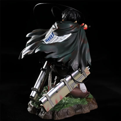 Figura Coleccionable Attack On Titan - Levi Ackerman 16 Cm