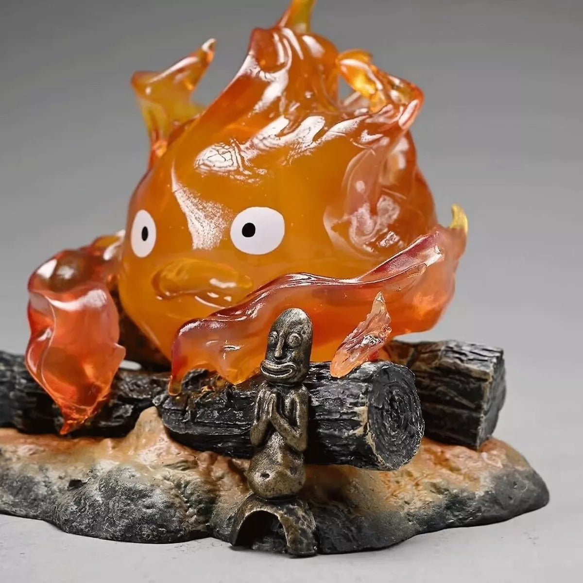 Figura Studio Ghibli Castillo Vagabundo - Calcifer Con Luz